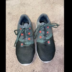 NWOT New Balance SZ 8 Tennies